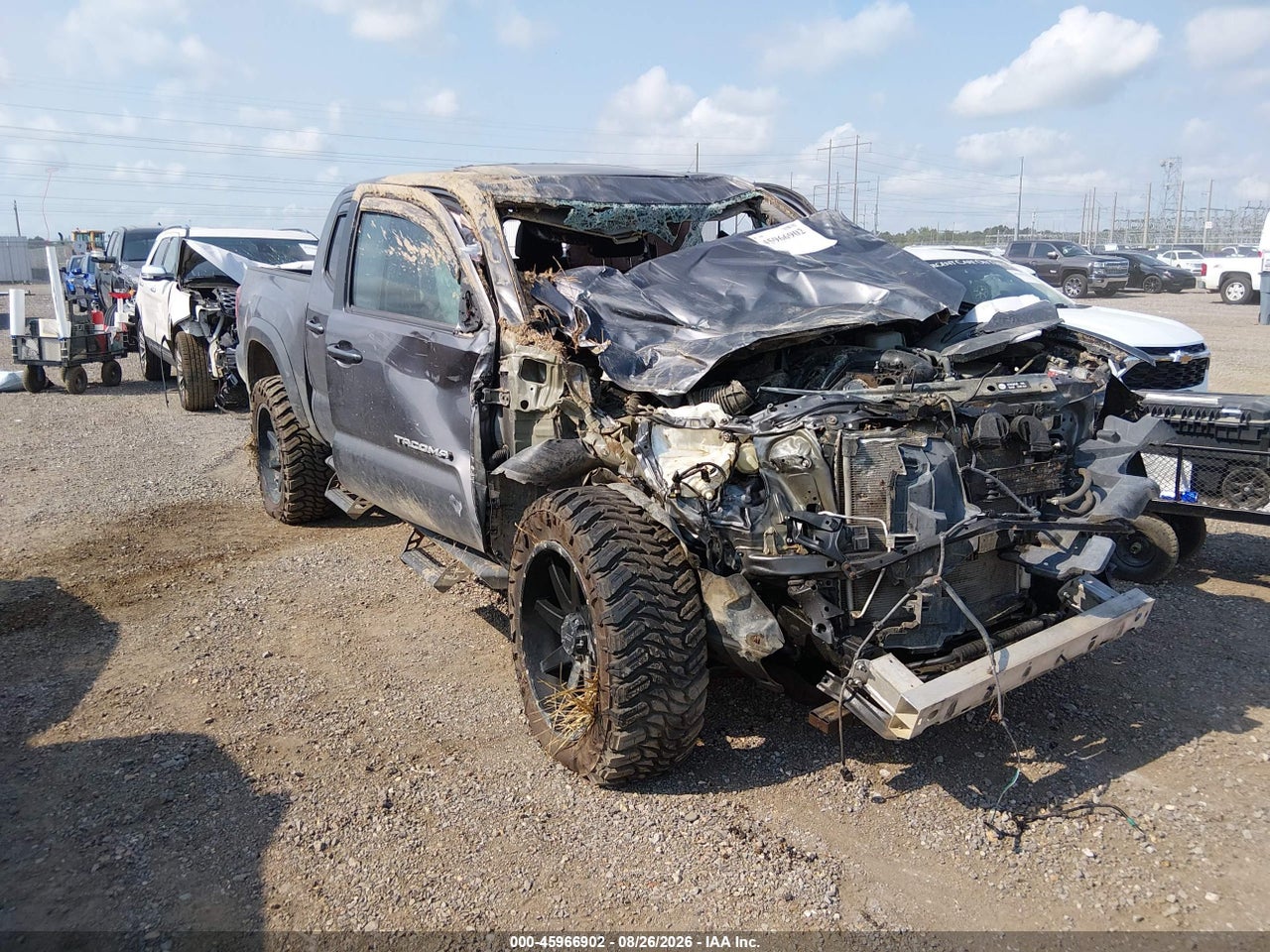5TFCZ5AN1HX****** · 2017 TOYOTA TACOMA TRD OFF ROAD