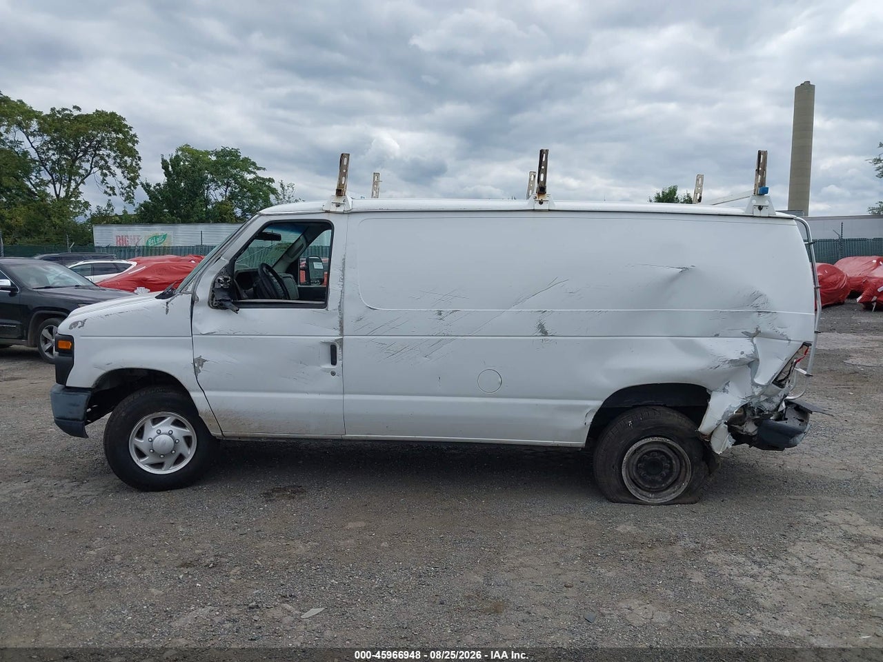 2013 FORD E-250 COMMERCIAL · 6/10