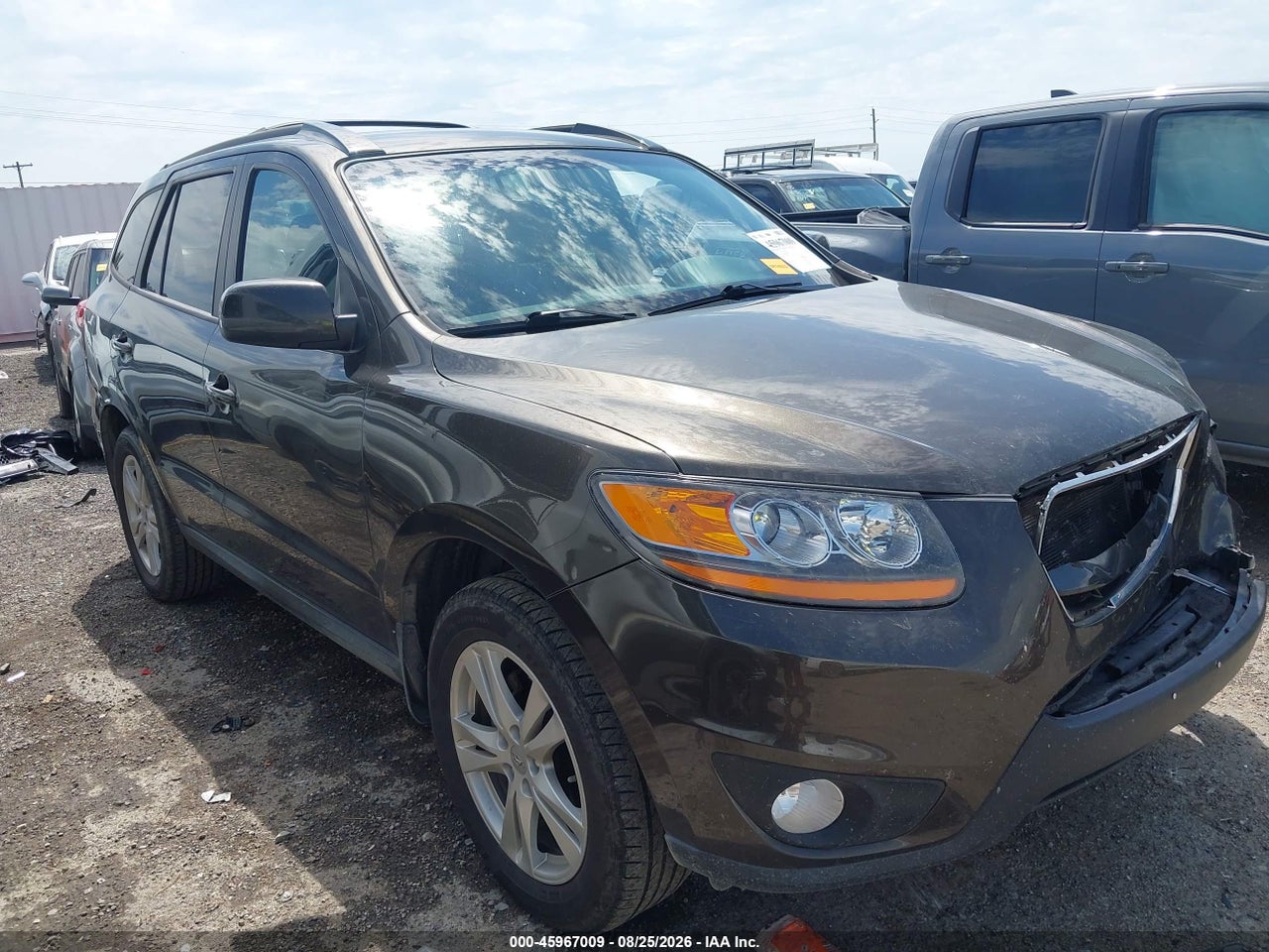 5XYZH4AG4BG****** · 2011 HYUNDAI SANTA FE SE