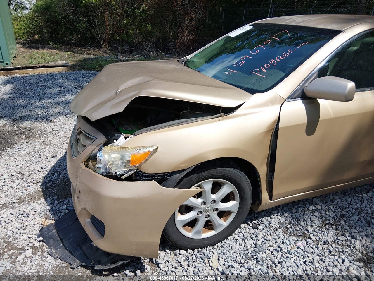 2011 TOYOTA CAMRY LE · 6/11