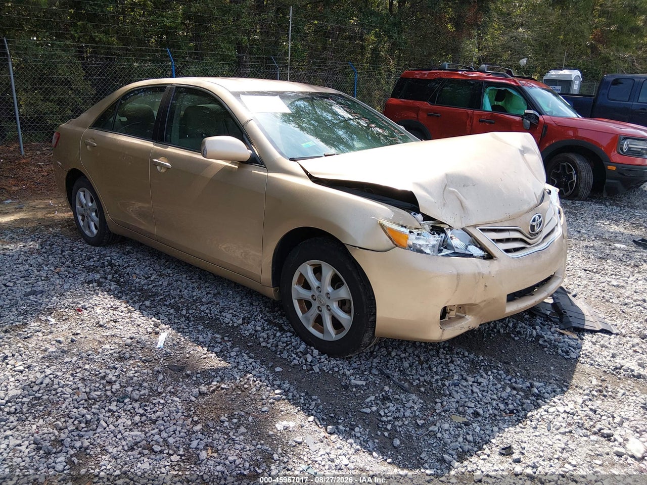 4T1BF3EK3BU****** · 2011 TOYOTA CAMRY LE
