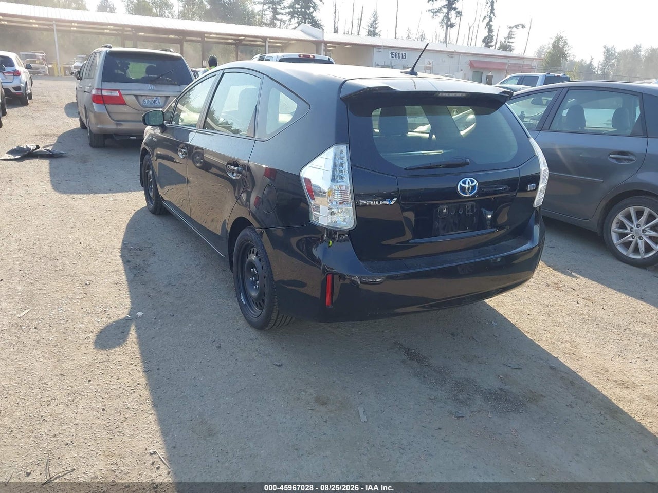 2013 TOYOTA PRIUS V FIVE · 3/11