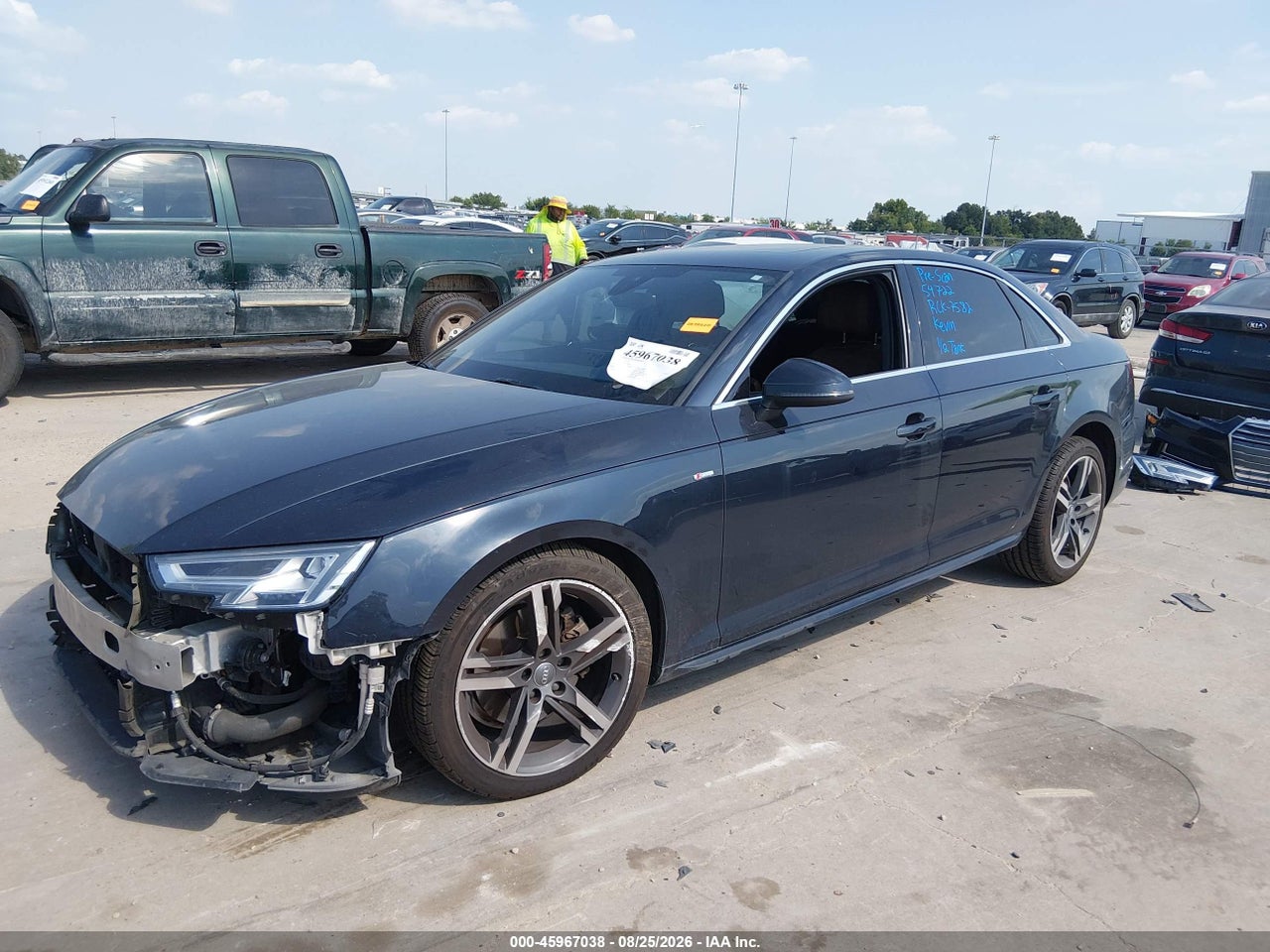 2018 AUDI A4 2.0T TECH ULTRA PREMIUM/2.0T ULTRA PREMIUM · 2/11