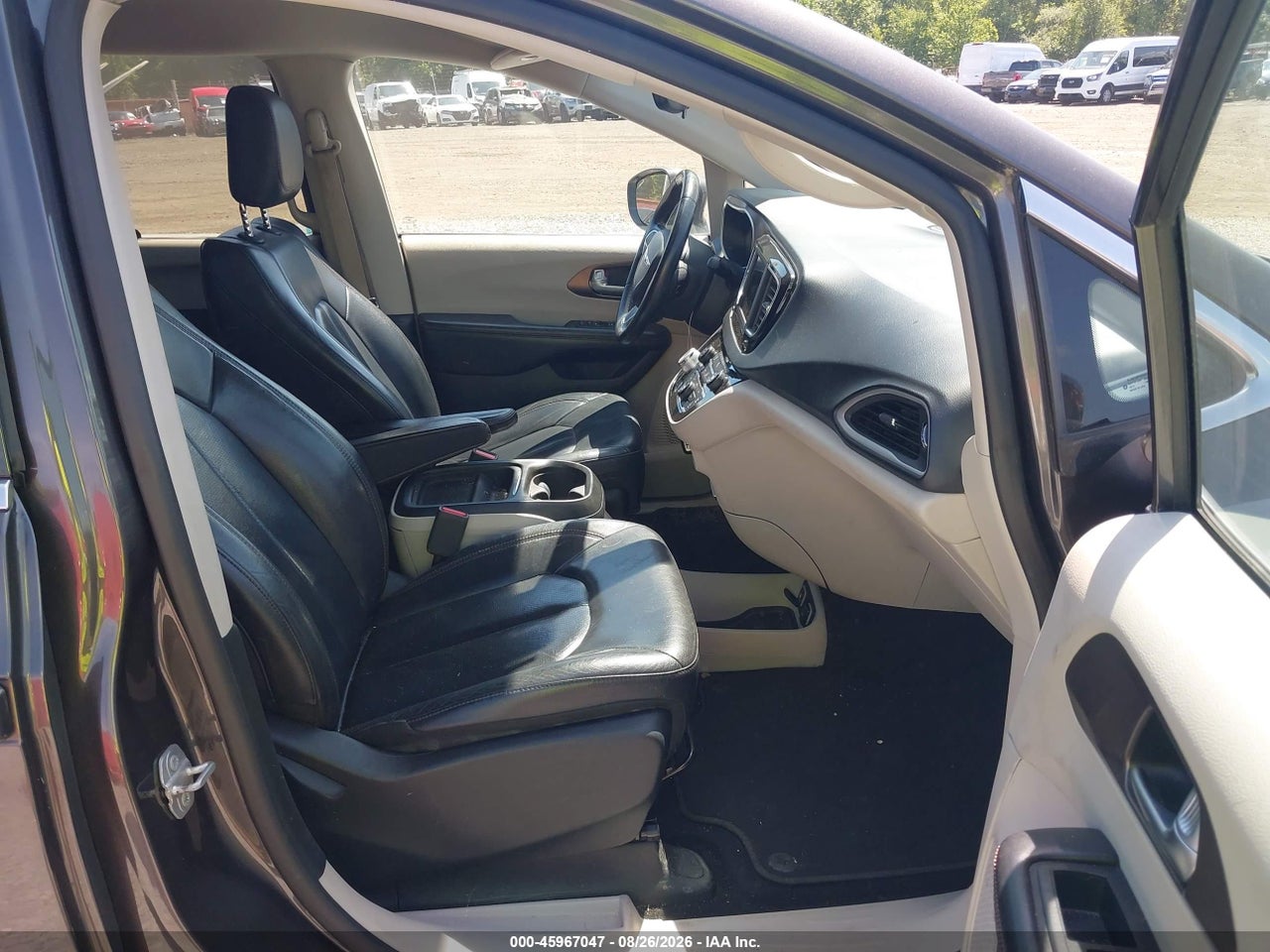 2018 CHRYSLER PACIFICA TOURING L · 5/11