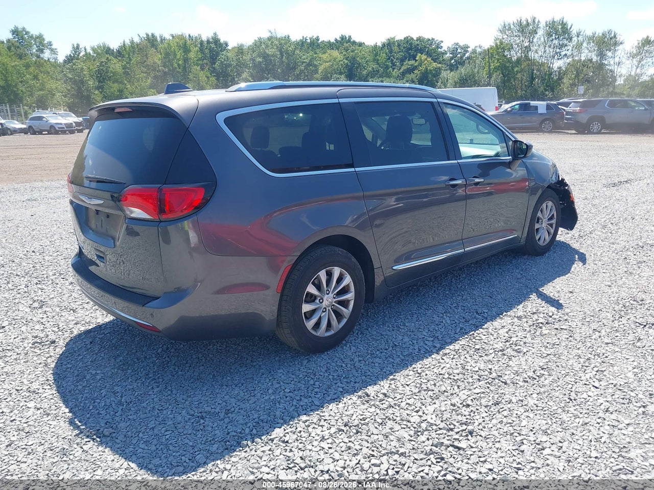 2018 CHRYSLER PACIFICA TOURING L · 4/11