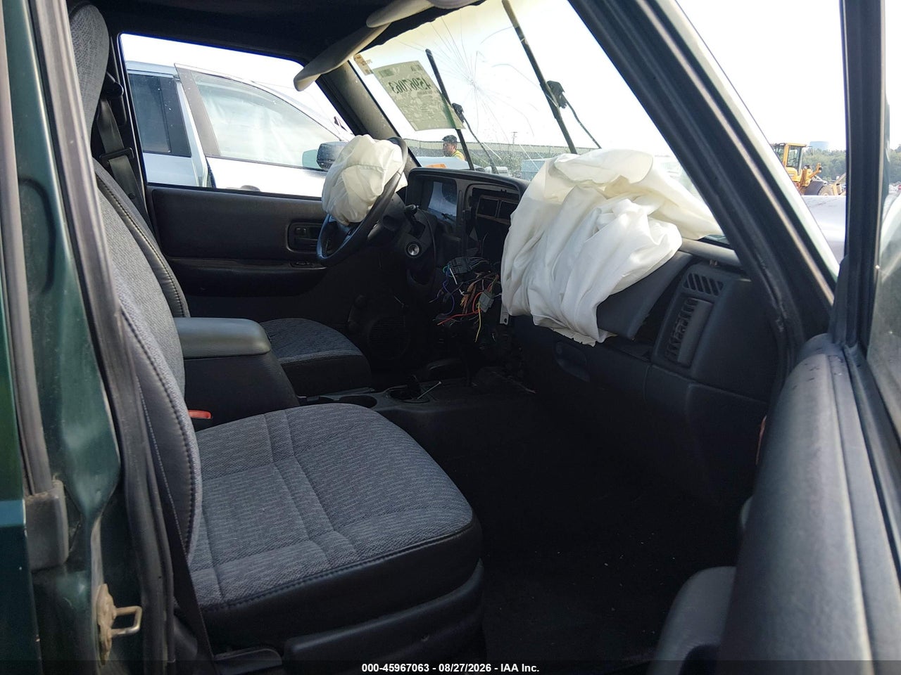 2000 JEEP CHEROKEE SE · 5/11