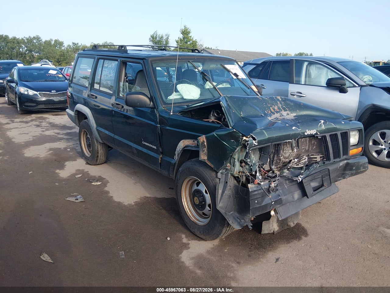 1J4FF28S3YL****** · 2000 JEEP CHEROKEE SE
