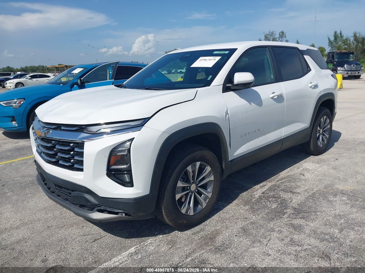 2026 CHEVROLET EQUINOX FWD LT · 2/11