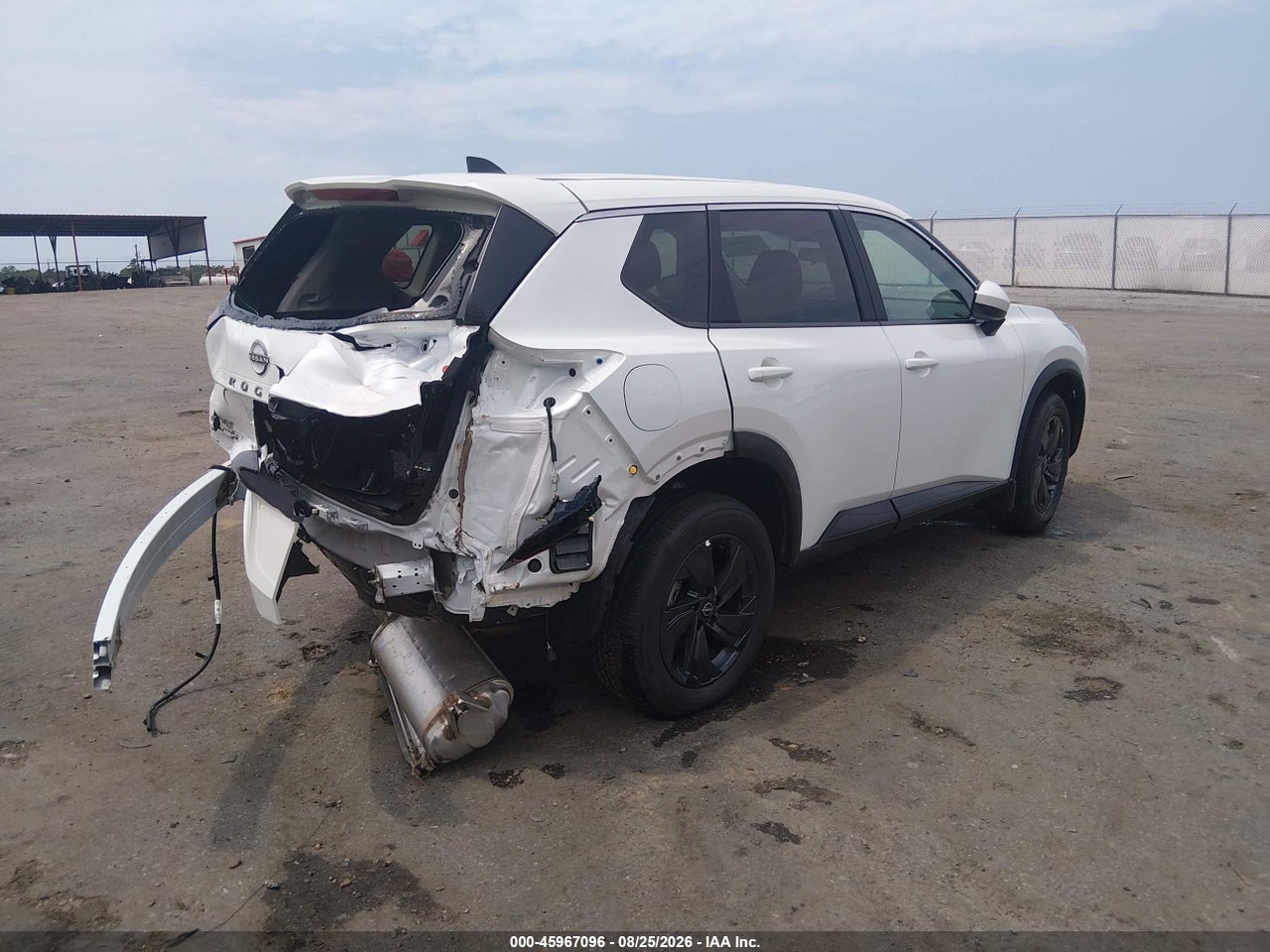 2026 NISSAN ROGUE SV · 4/10