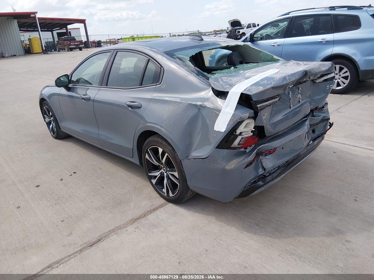 2024 VOLVO S60 B5 CORE DARK THEME · 3/11