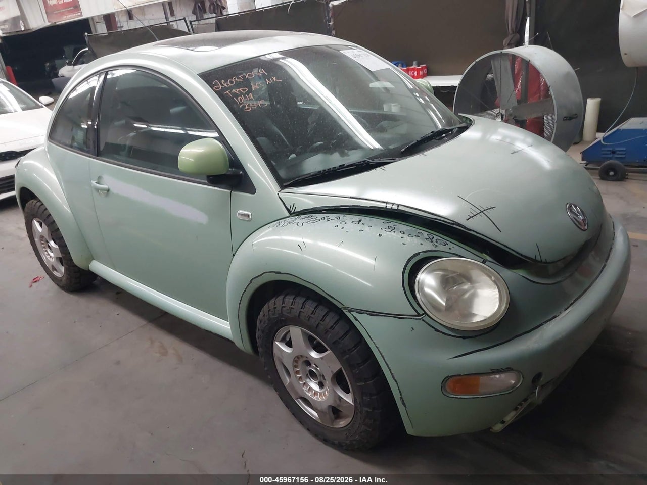 3VWCC21C9YM****** · 2000 VOLKSWAGEN NEW BEETLE GLS