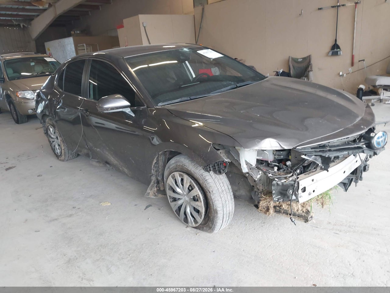 4T1C31AK0NU****** · 2022 TOYOTA CAMRY LE HYBRID