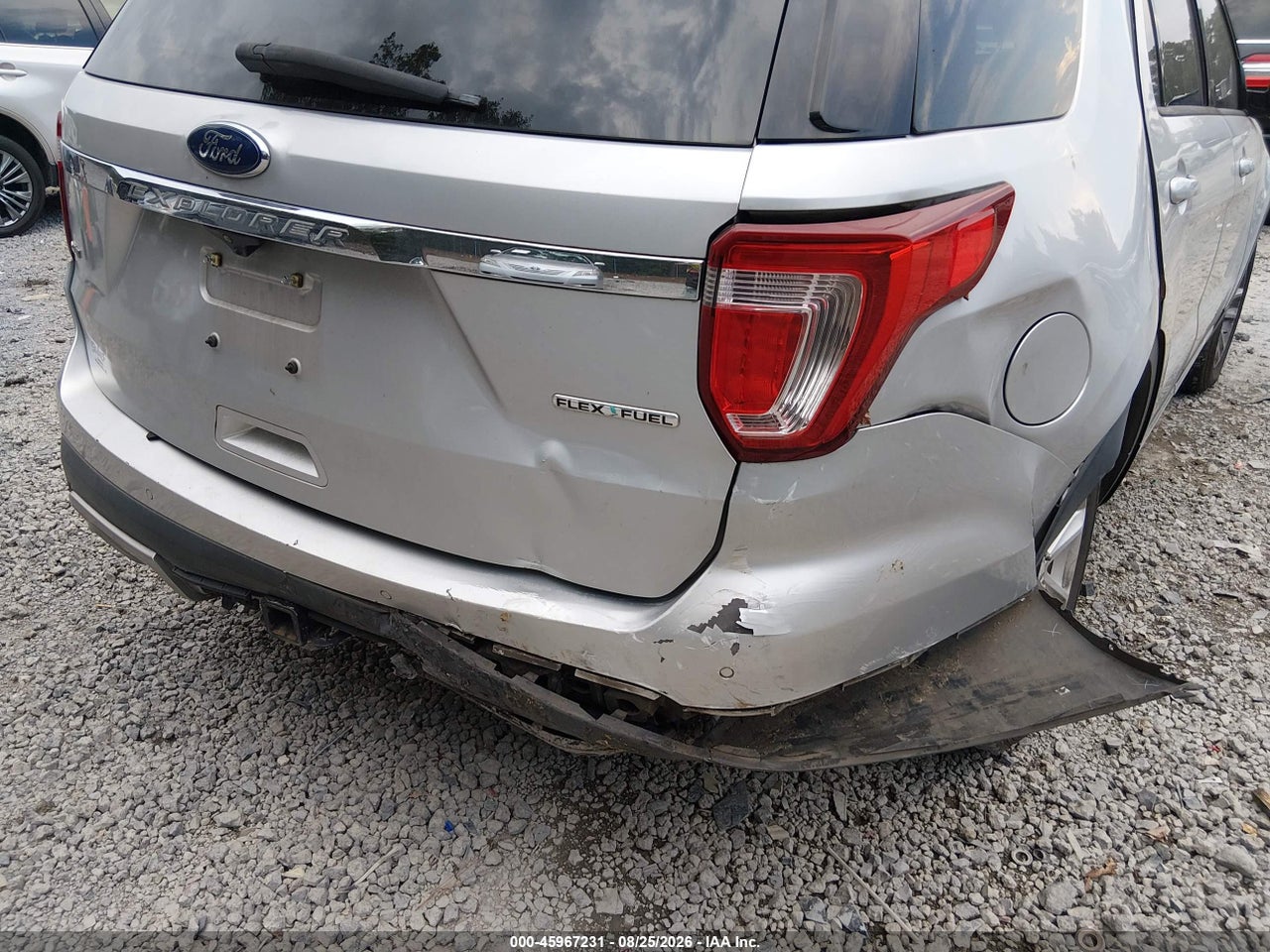 2016 FORD EXPLORER XLT · 6/11