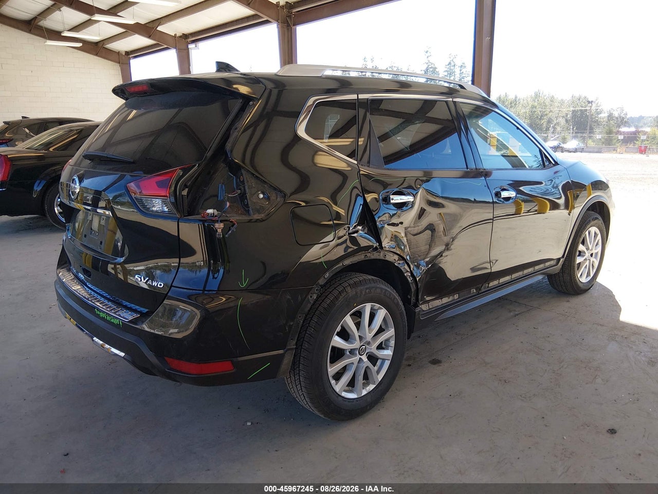 2018 NISSAN ROGUE SV · 4/11
