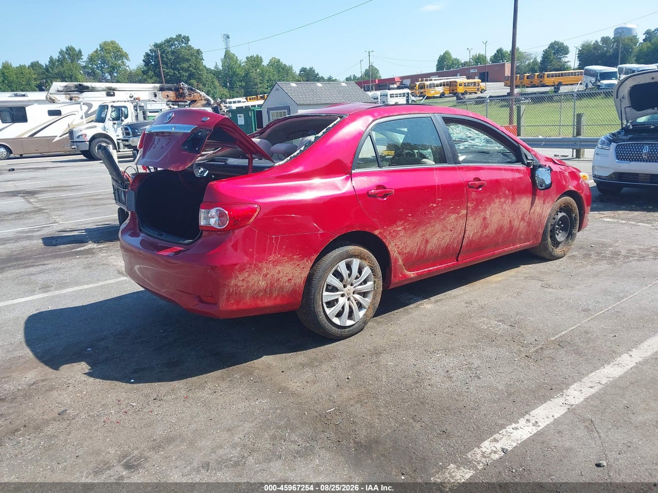 2013 TOYOTA COROLLA LE · 4/11
