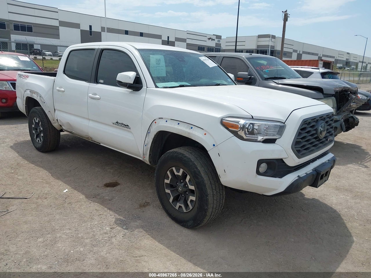 3TMCZ5AN1NM****** · 2022 TOYOTA TACOMA TRD OFF ROAD