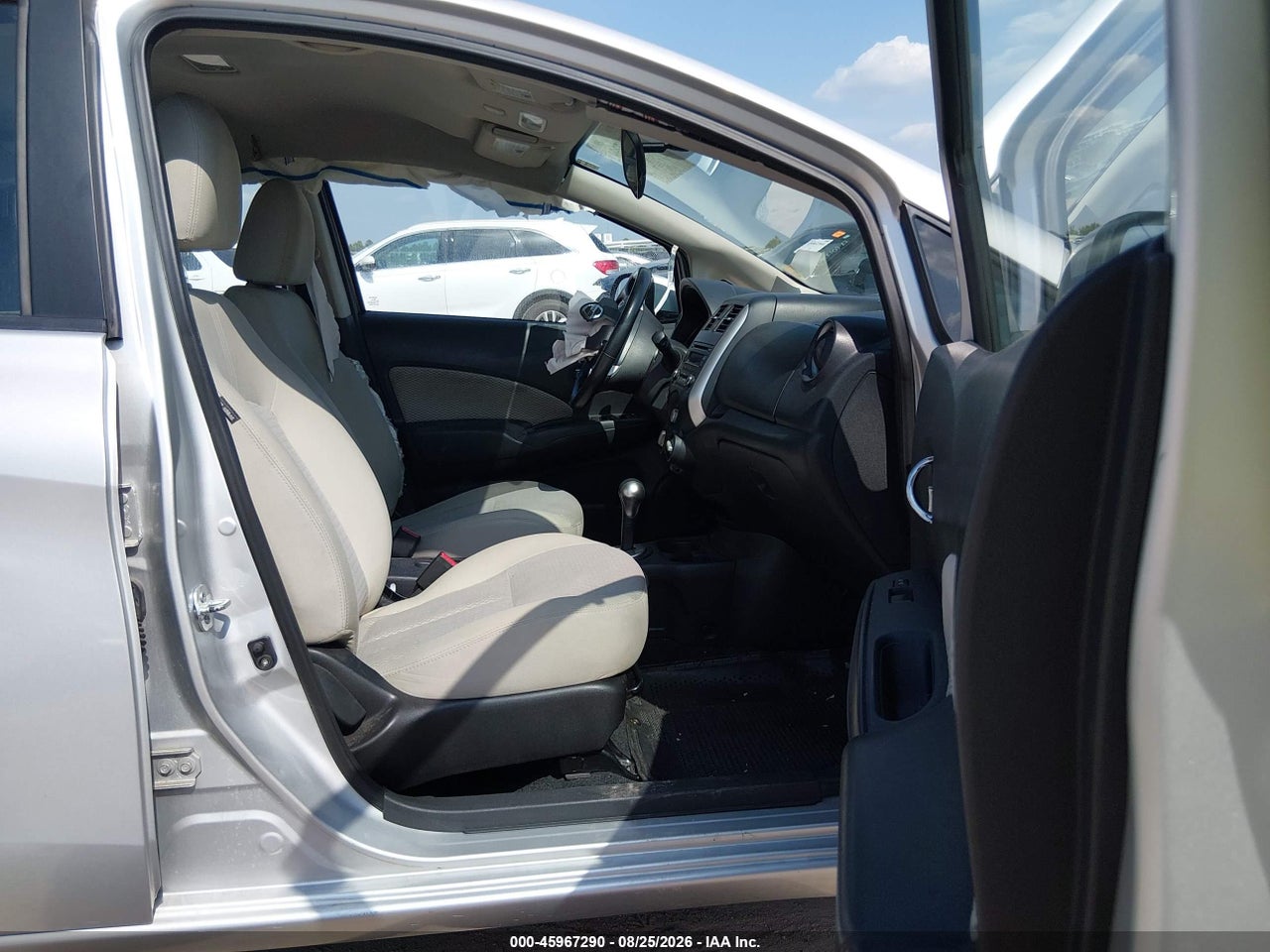2014 NISSAN VERSA NOTE SV · 5/10