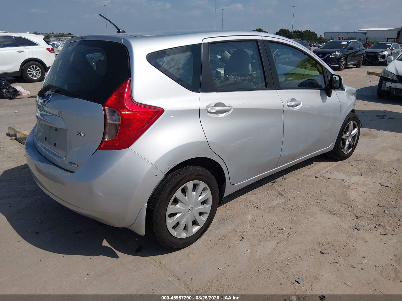 2014 NISSAN VERSA NOTE SV · 4/10