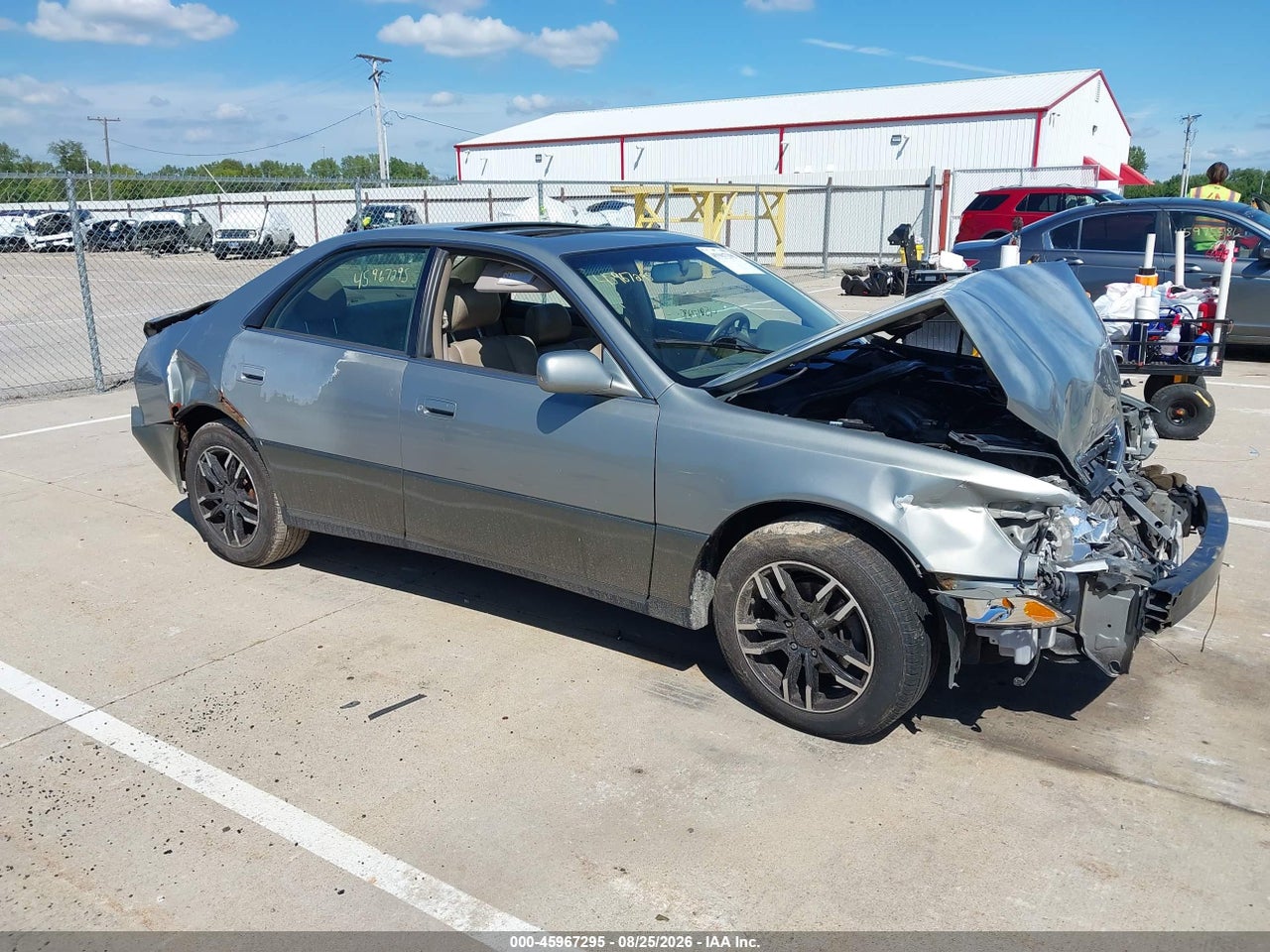 JT8BF28G3Y5****** · 2000 LEXUS ES 300