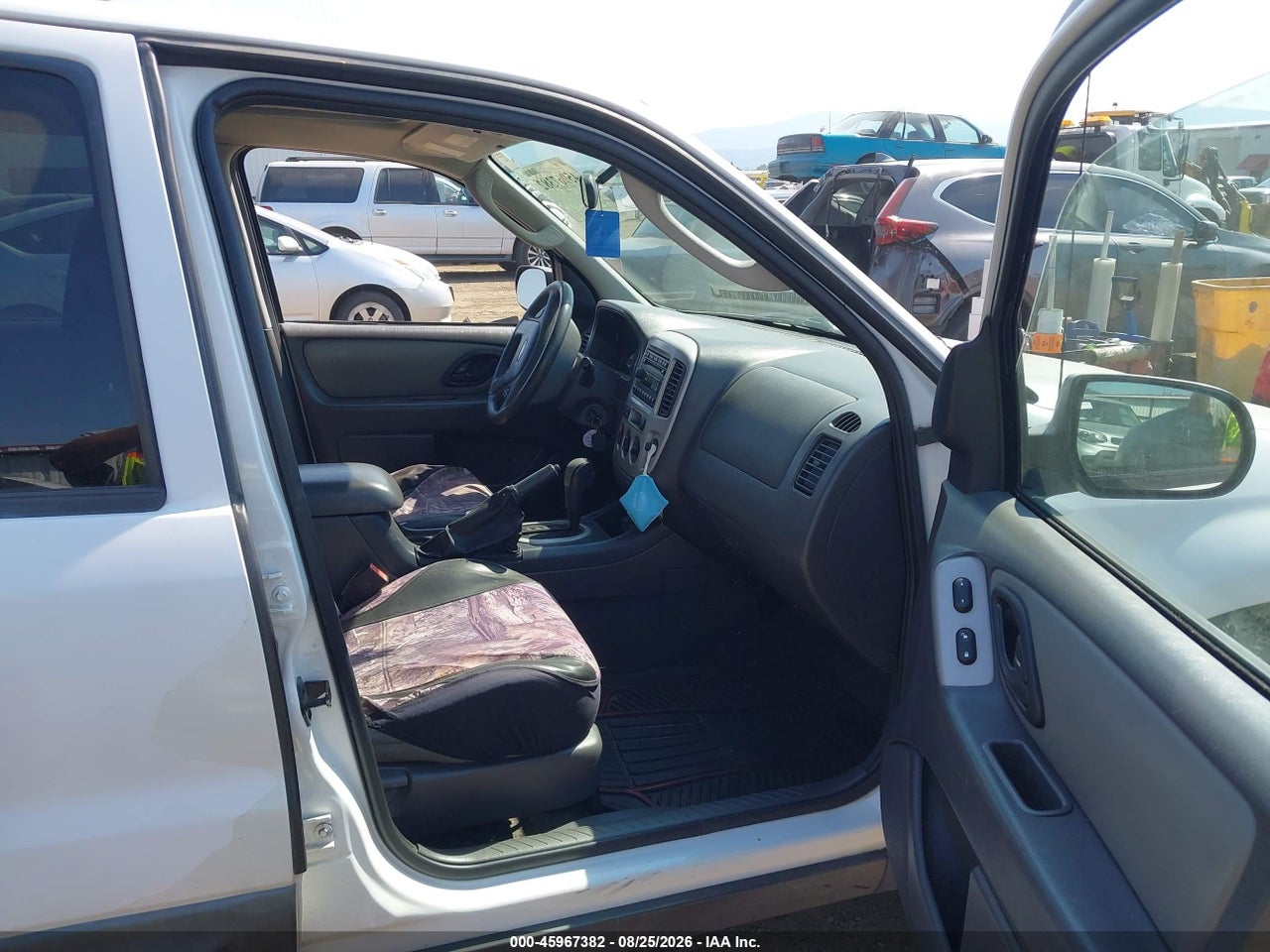 2007 FORD ESCAPE XLT · 5/11