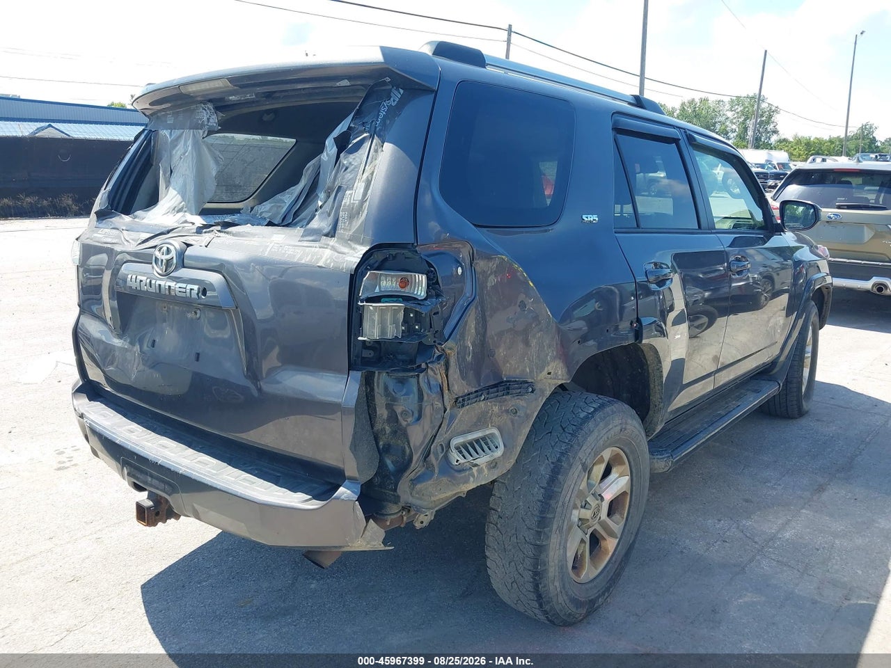 2020 TOYOTA 4RUNNER SR5 · 4/11