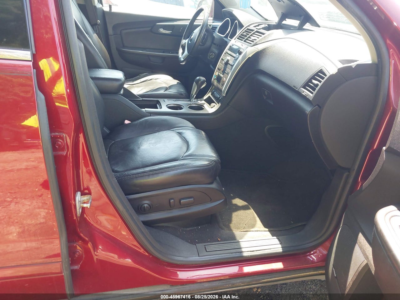 2009 CHEVROLET TRAVERSE LT · 5/11