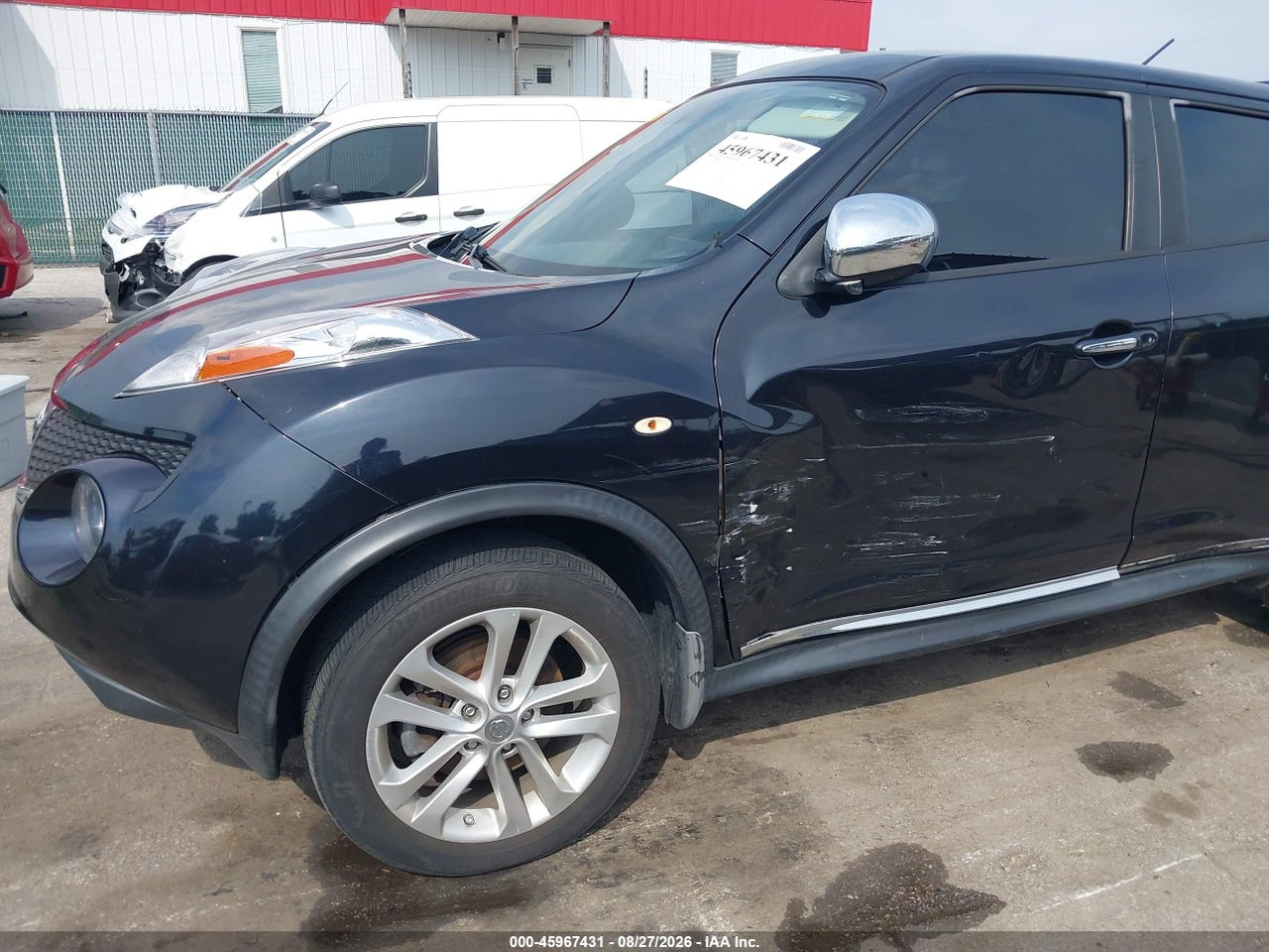 2011 NISSAN JUKE S · 6/11