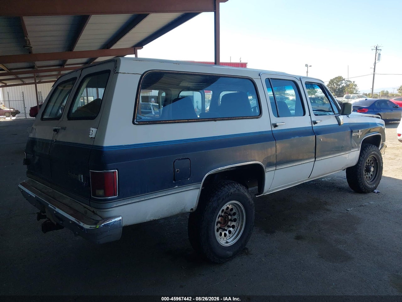 1985 CHEVROLET SUBURBAN K2 · 4/11