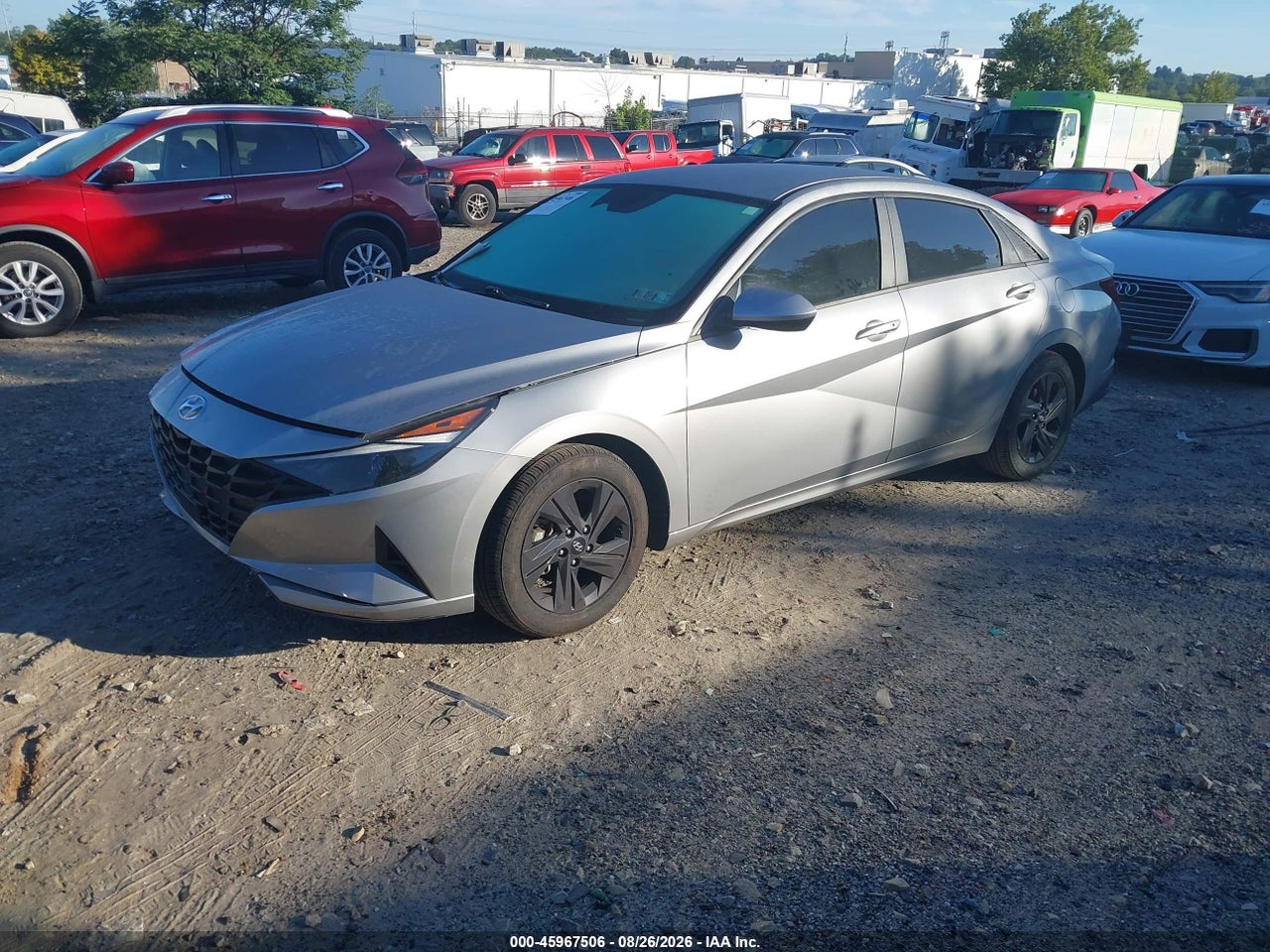 2022 HYUNDAI ELANTRA SEL · 2/11