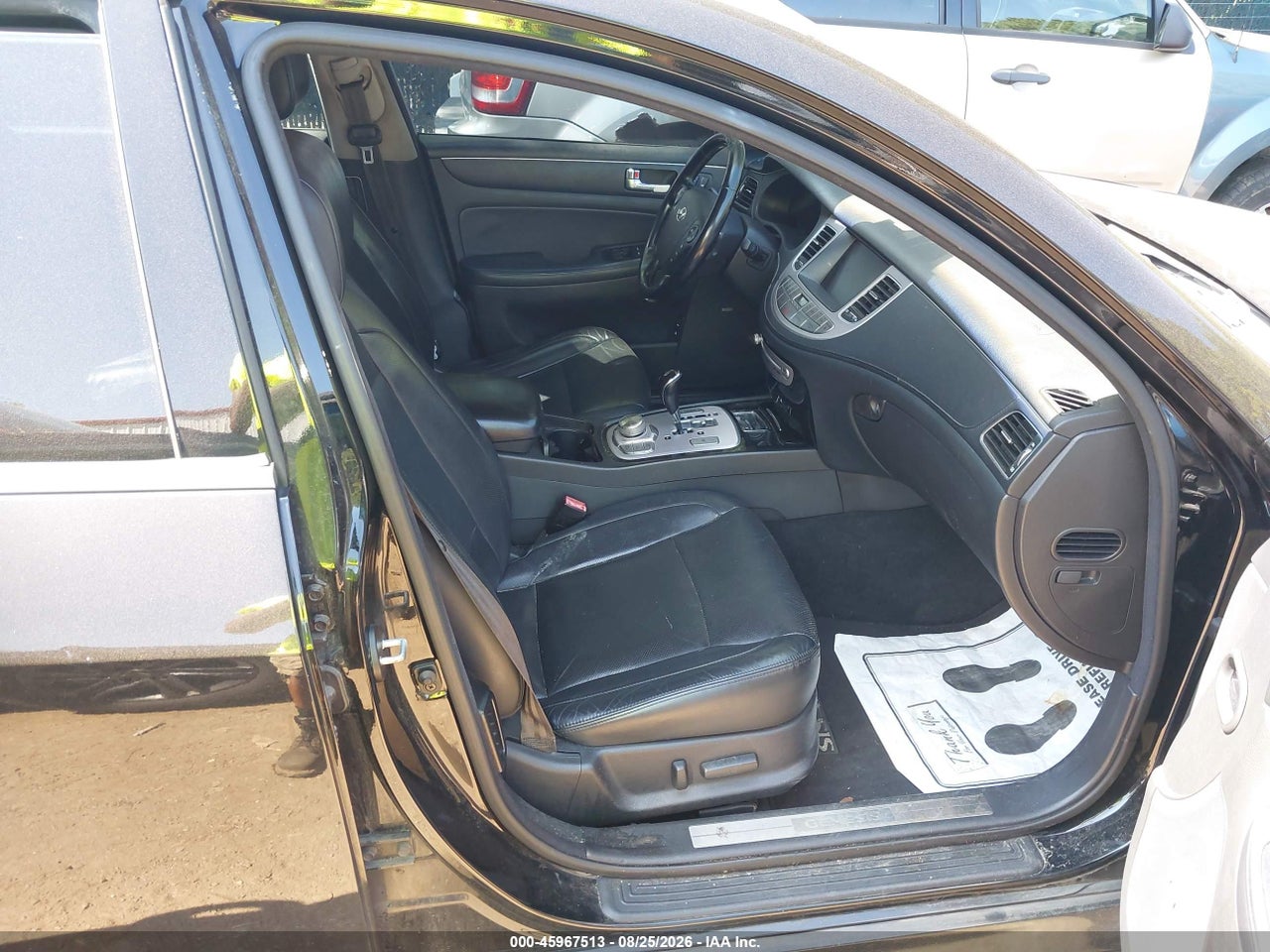 2012 HYUNDAI GENESIS 3.8 · 5/11