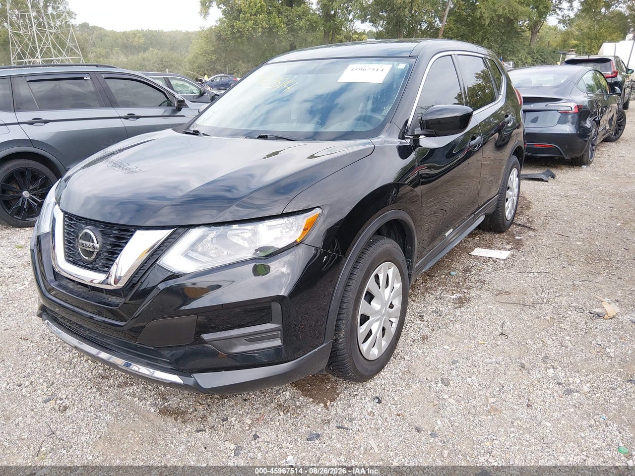 2018 NISSAN ROGUE S · 2/11