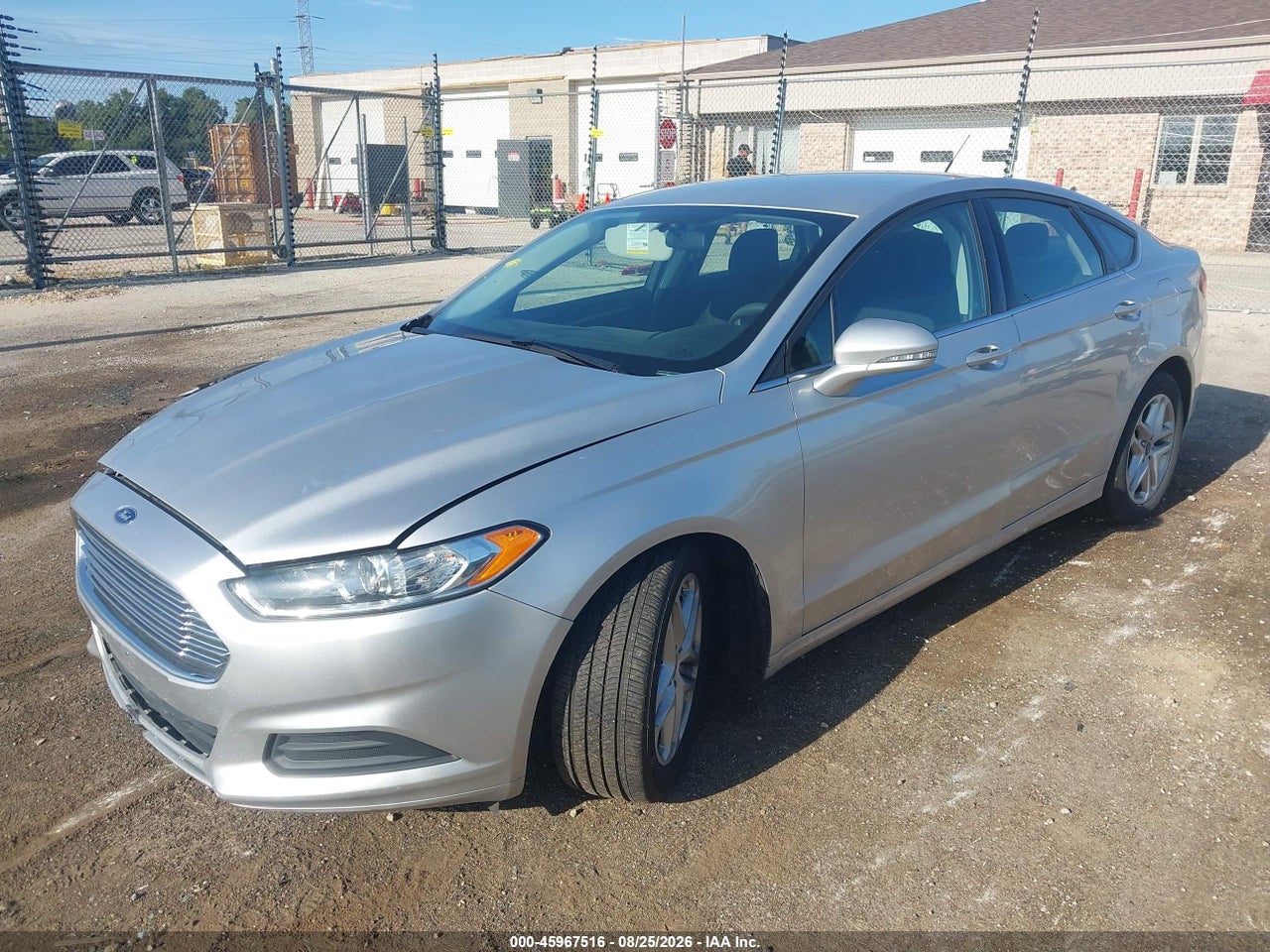 2016 FORD FUSION SE · 2/11