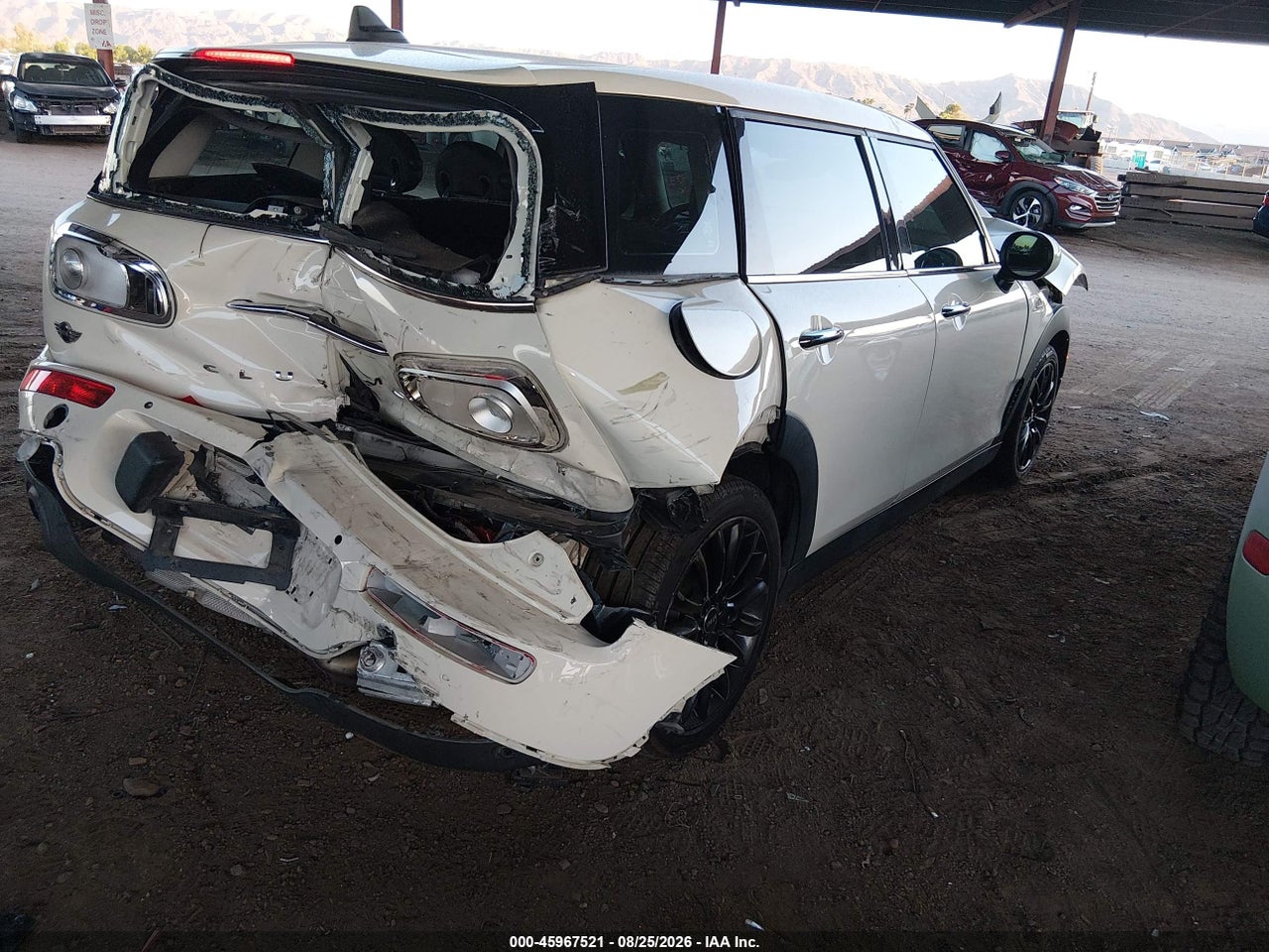 2016 MINI CLUBMAN COOPER · 4/11