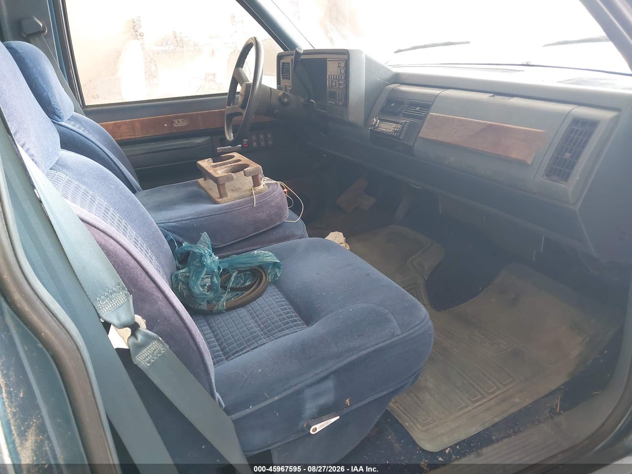 1990 CHEVROLET GMT-400 C1500 · 5/11