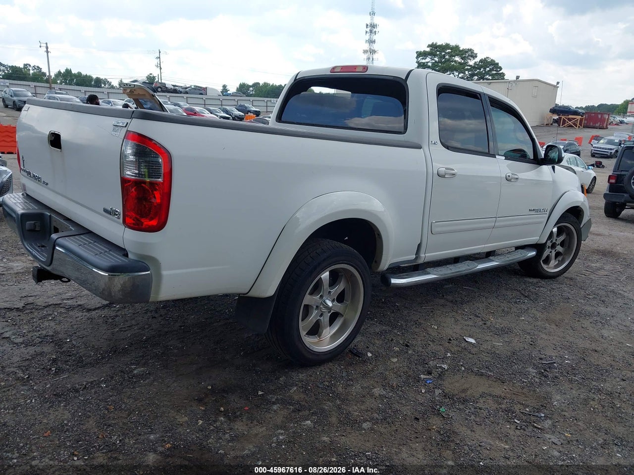 2006 TOYOTA TUNDRA SR5 V8 · 4/11