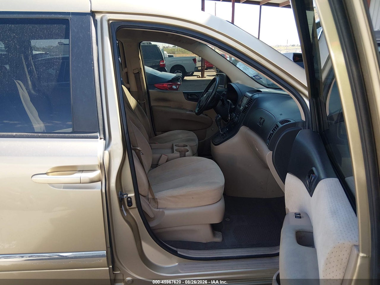 2008 HYUNDAI ENTOURAGE GLS/LIMITED · 5/11
