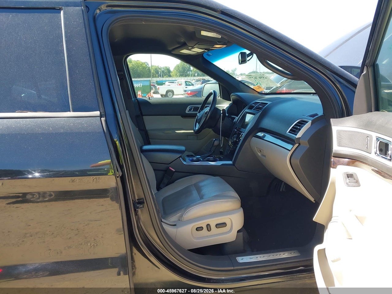 2011 FORD EXPLORER LIMITED · 5/11