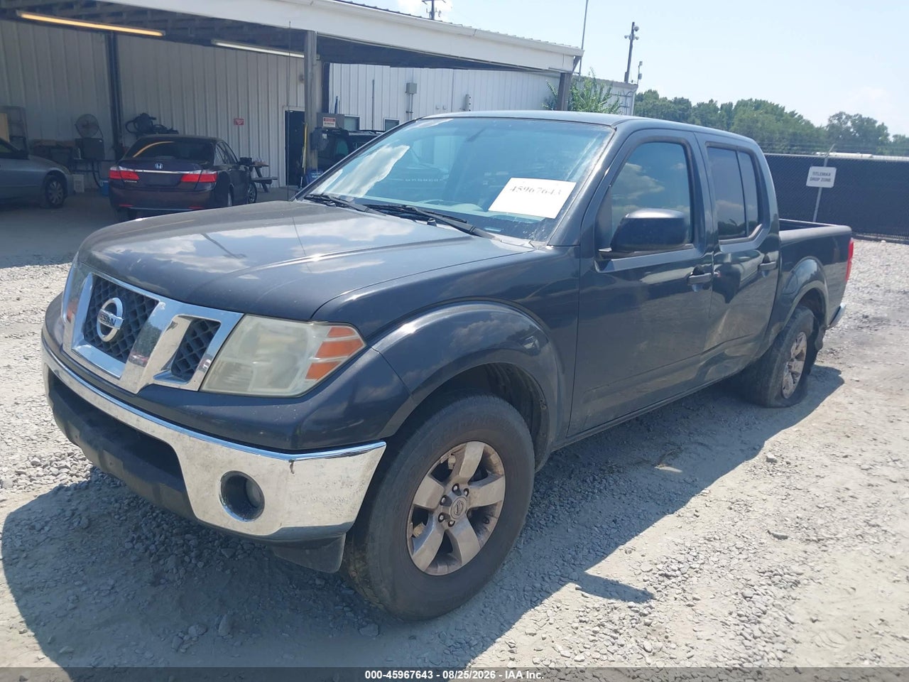 2011 NISSAN FRONTIER SV · 2/10