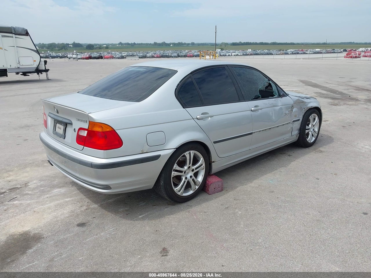 2001 BMW 325I · 4/11