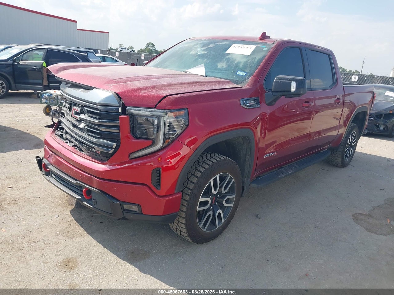 2024 GMC SIERRA 1500 4WD  SHORT BOX AT4 · 2/11