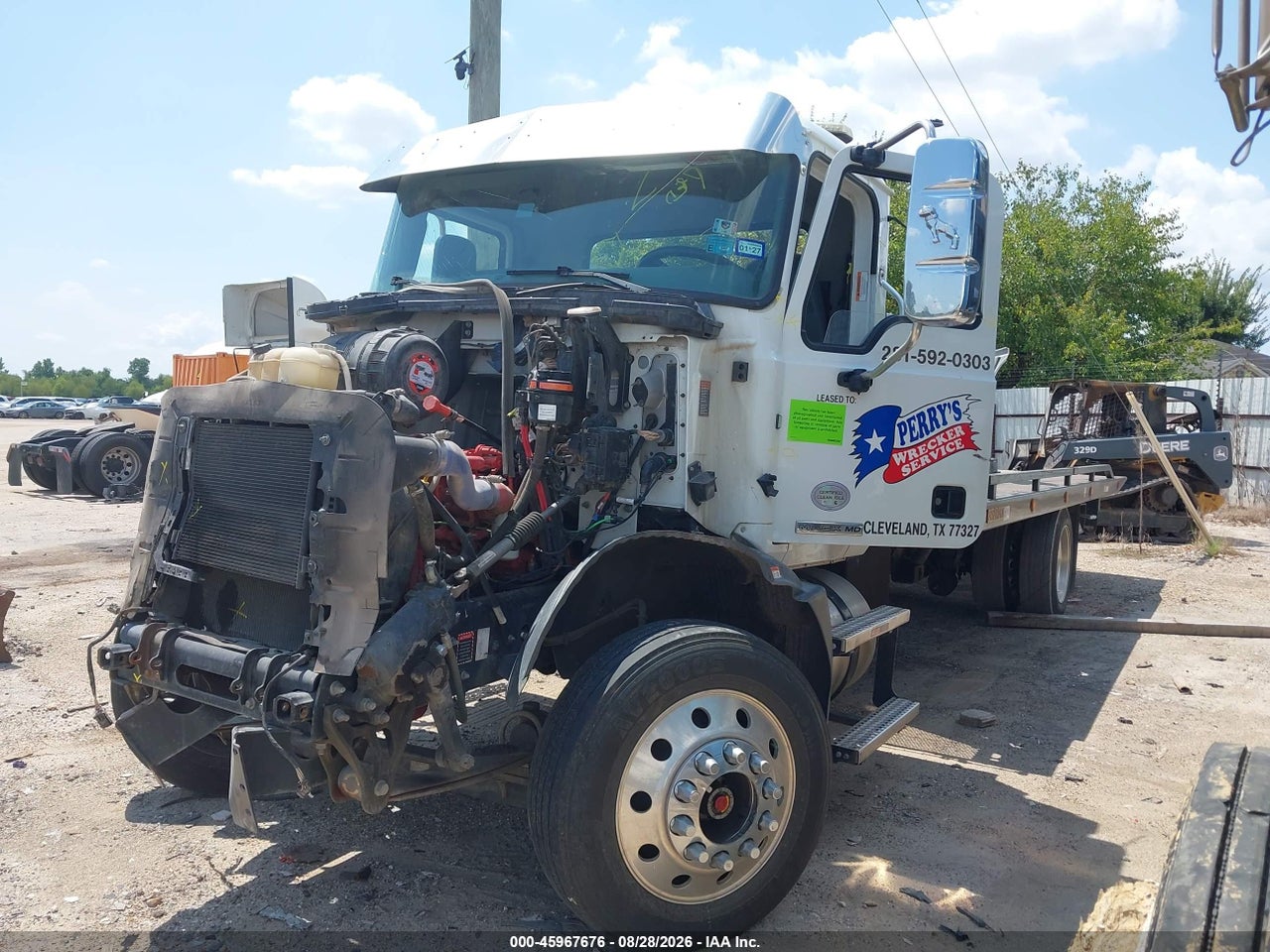 2023 MACK MD   · 2/4