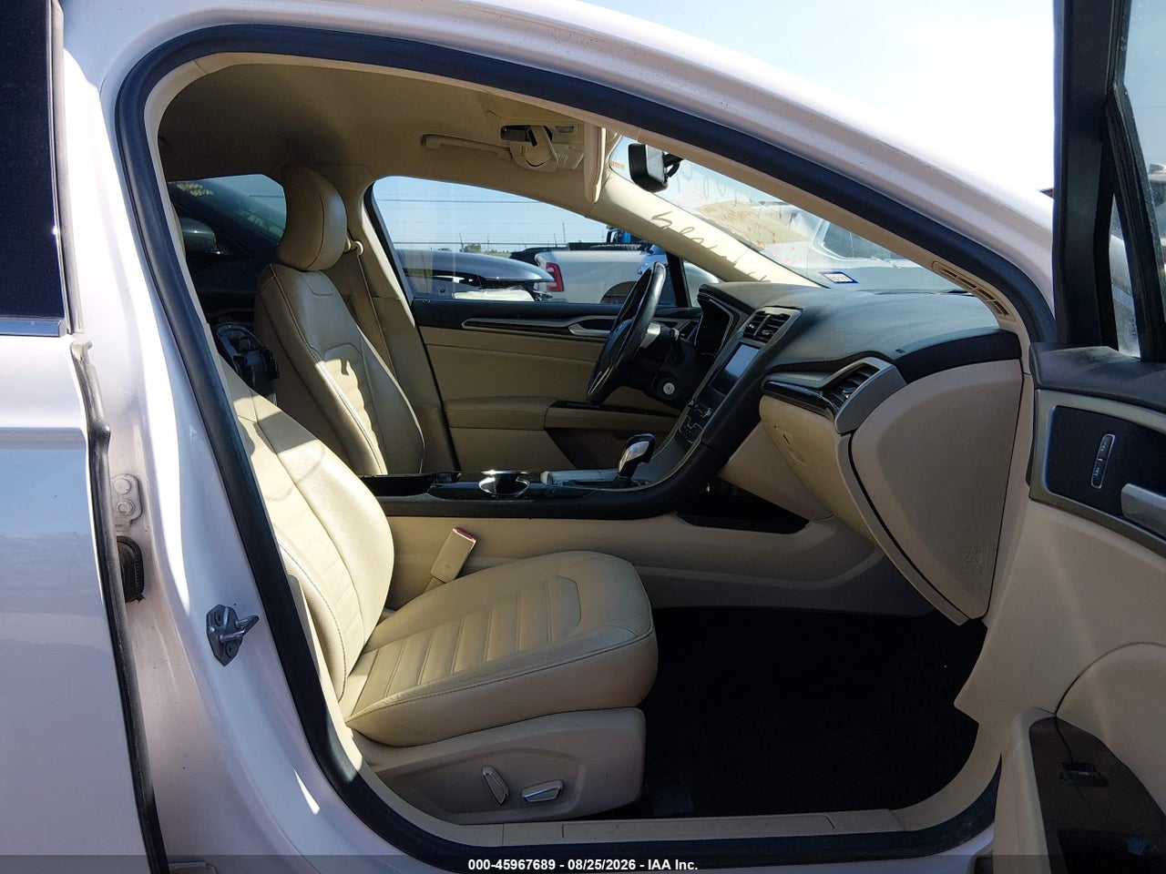 2016 FORD FUSION SE · 5/11