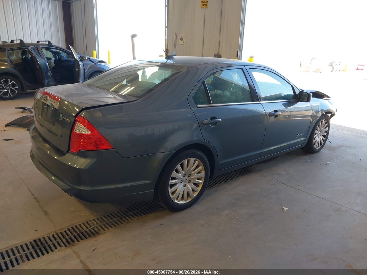 2012 FORD FUSION HYBRID · 4/11