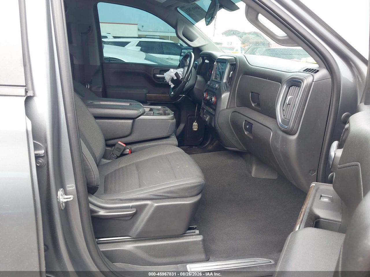 2019 CHEVROLET SILVERADO 1500 LT · 5/11