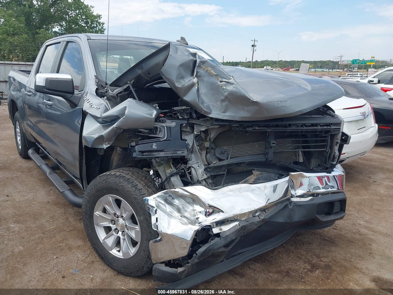 2019 CHEVROLET SILVERADO 1500 LT · 6/11
