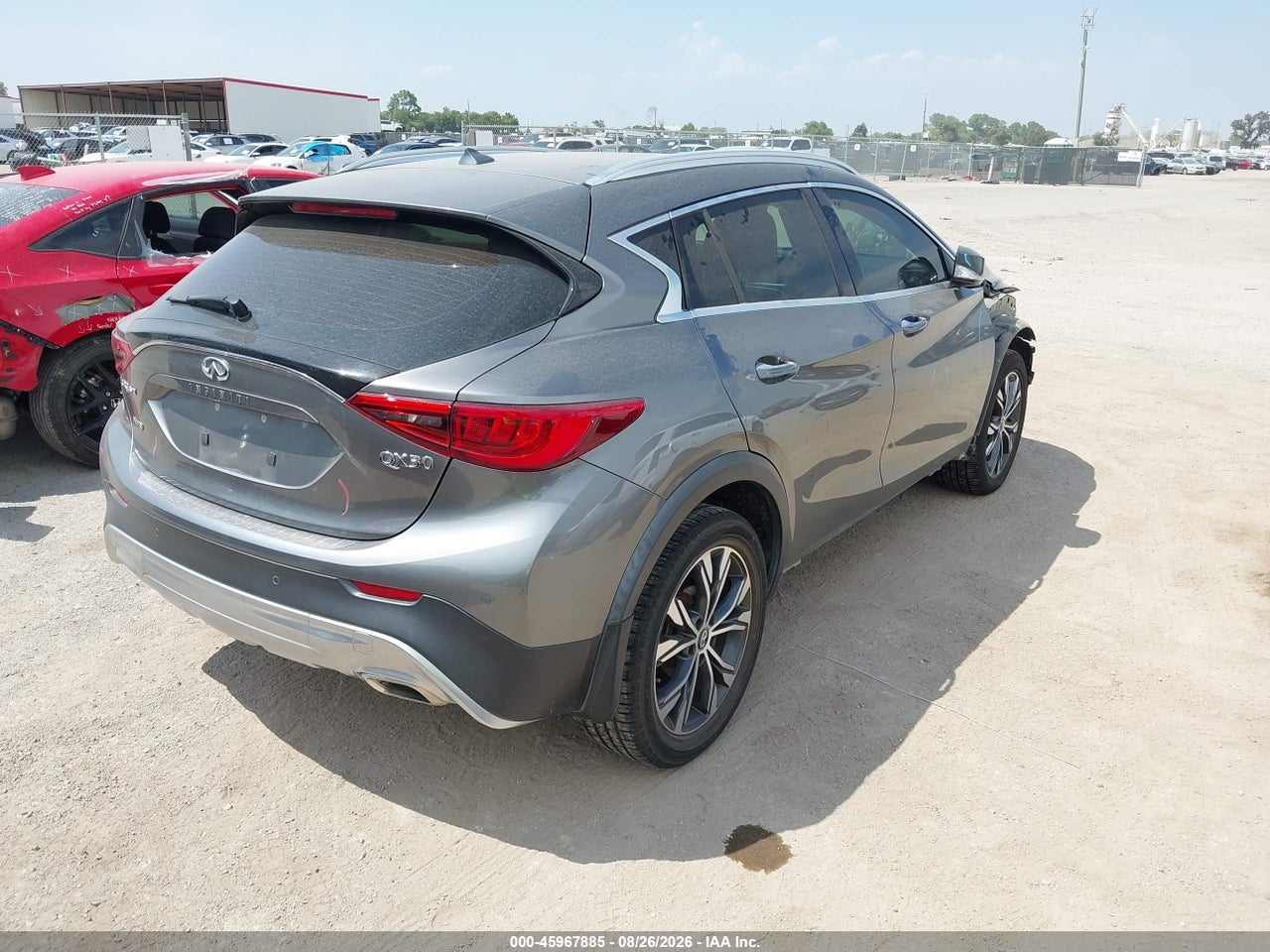 2017 INFINITI QX30 PREMIUM · 4/11