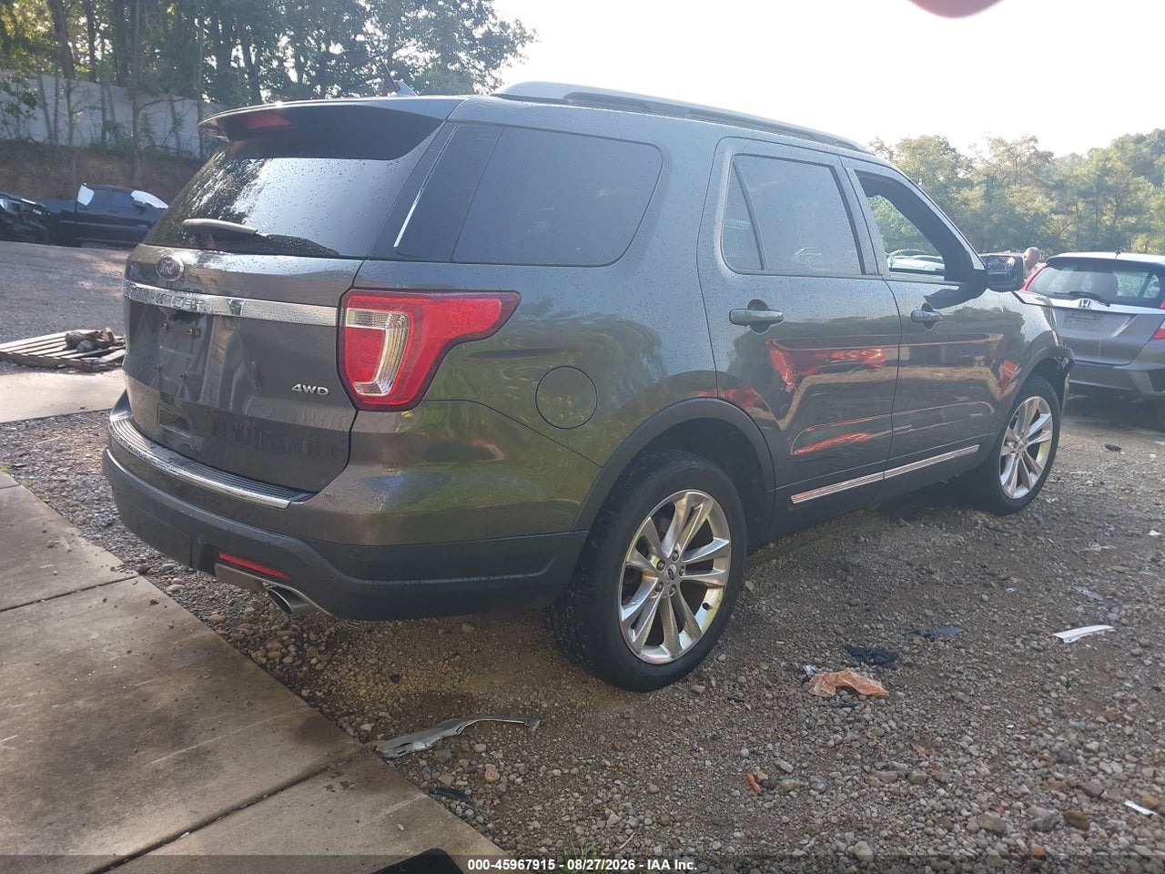 2018 FORD EXPLORER XLT · 4/11