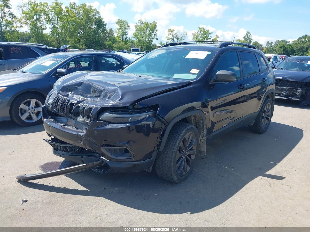 2021 JEEP CHEROKEE LATITUDE LUX · 2/11