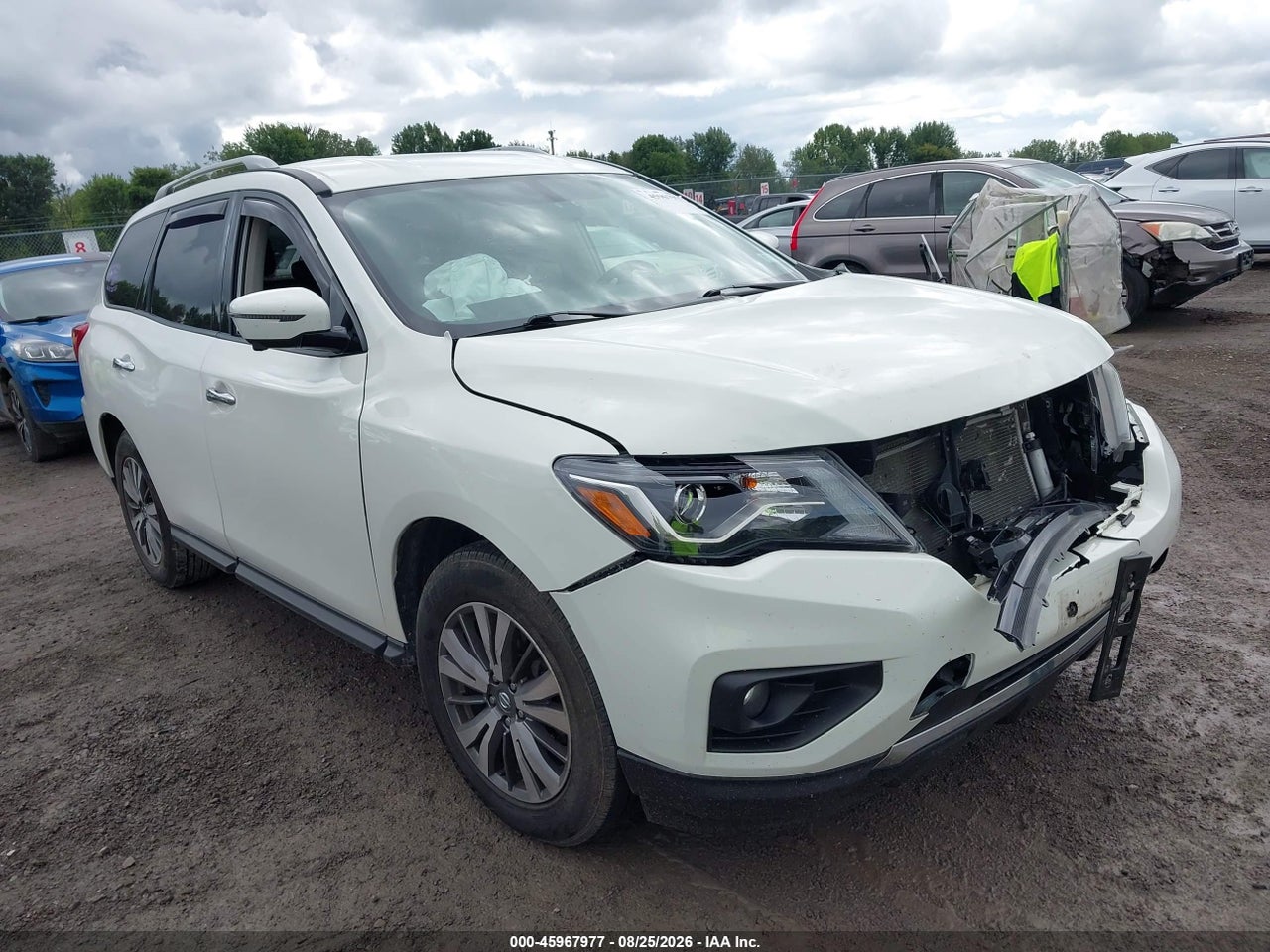 2019 NISSAN PATHFINDER SL · 6/11