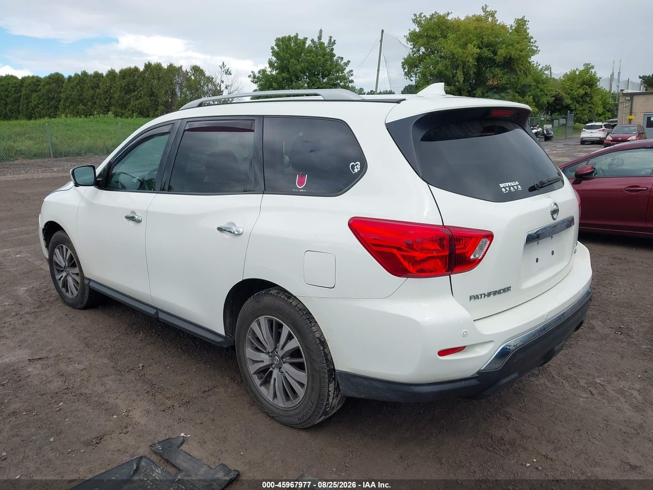 2019 NISSAN PATHFINDER SL · 3/11